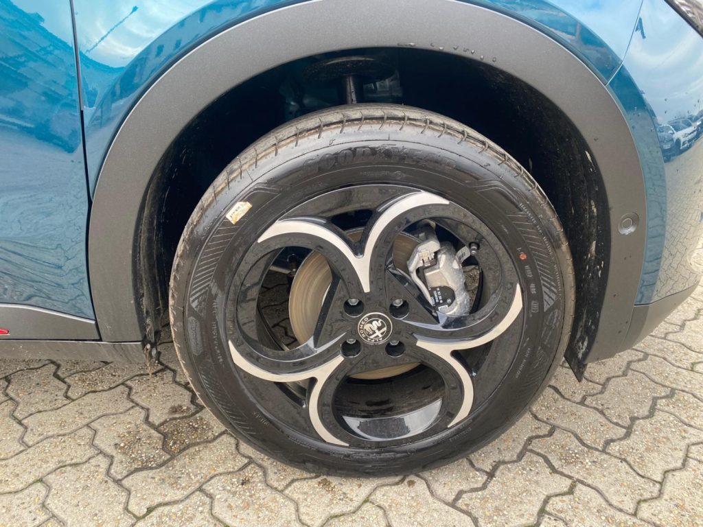 ALFA ROMEO Junior 1.2 145 CV Hybrid eDCT6 Speciale - 3