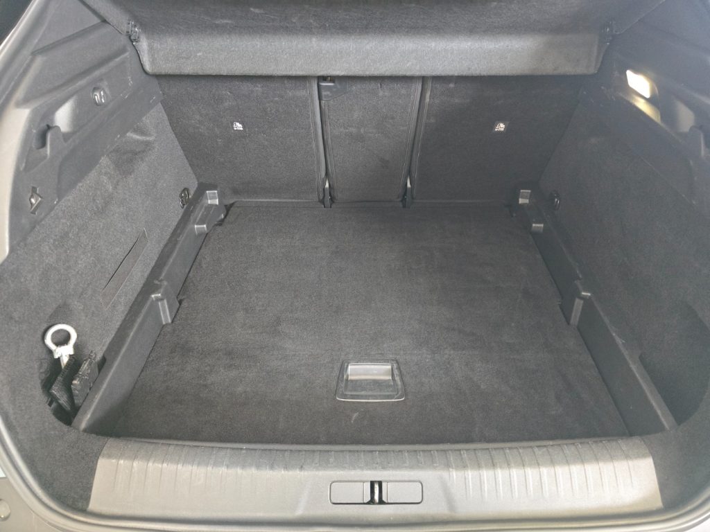 PEUGEOT 3008 Hybrid 136 e-DCS6 GT - 8