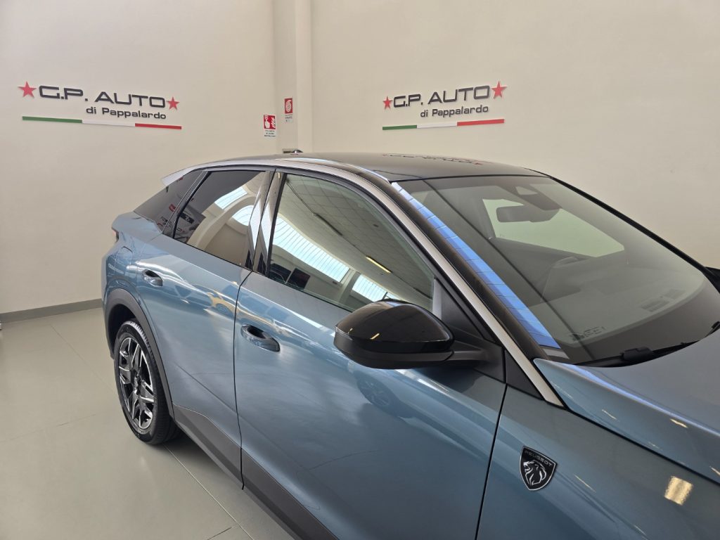 PEUGEOT 3008 Hybrid 136 e-DCS6 GT - 28