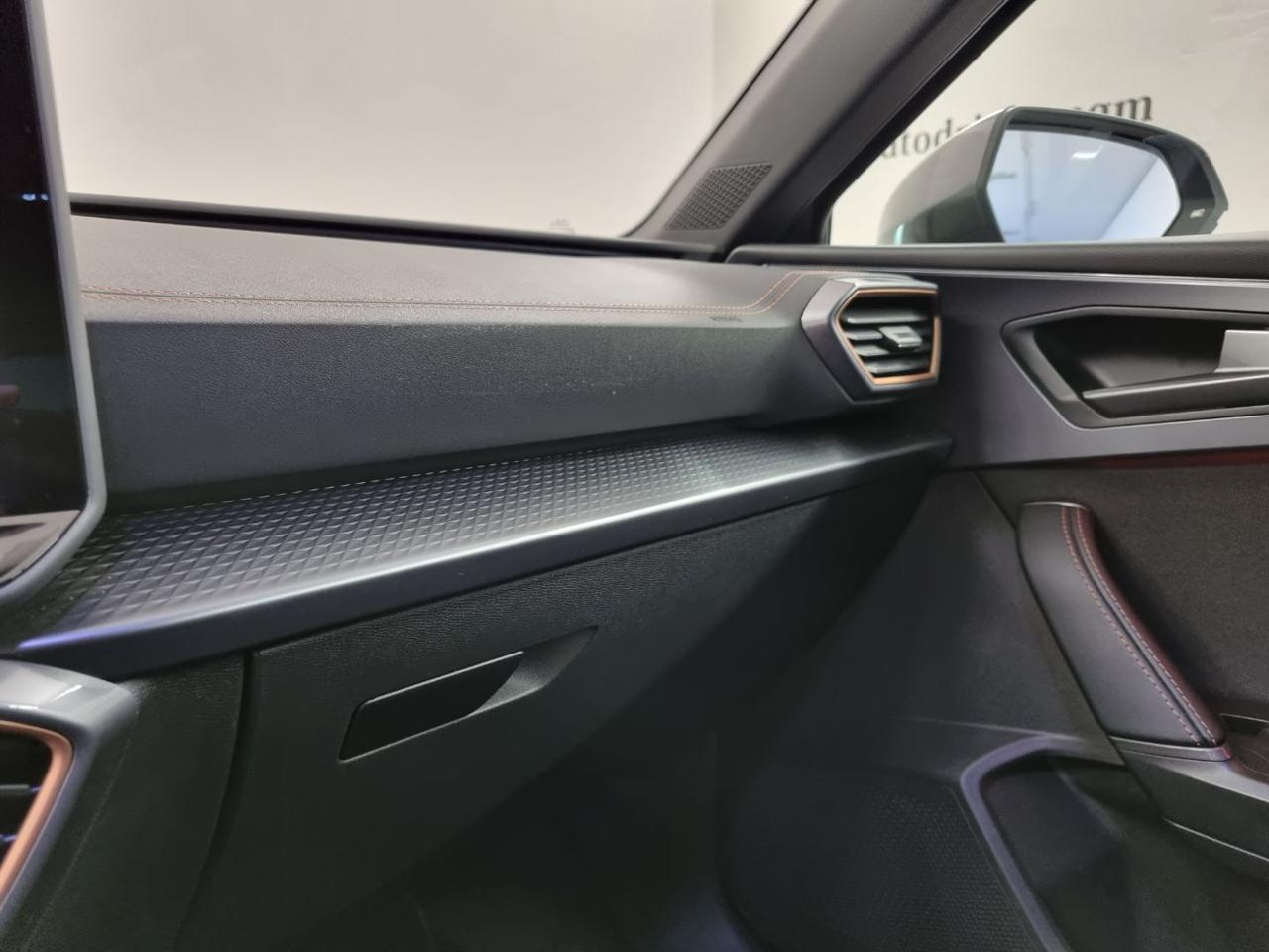 CUPRA Leon 1.5 Hybrid 150 CV DSG - 30