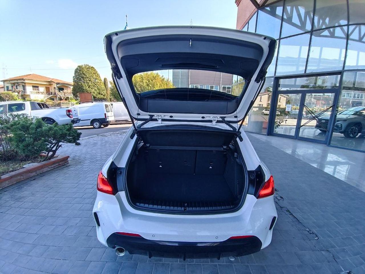 BMW 116 d 5p. Msport Aut. - 12