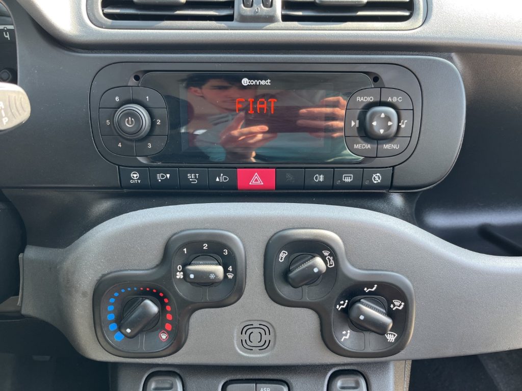 FIAT Panda HYBRID CITY LIFE - 14