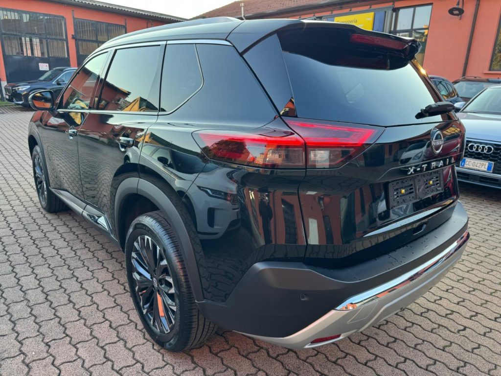 NISSAN X-Trail Mild Hybrid 163CV 2WD 5 posti TEKNA+ TETTO - 4