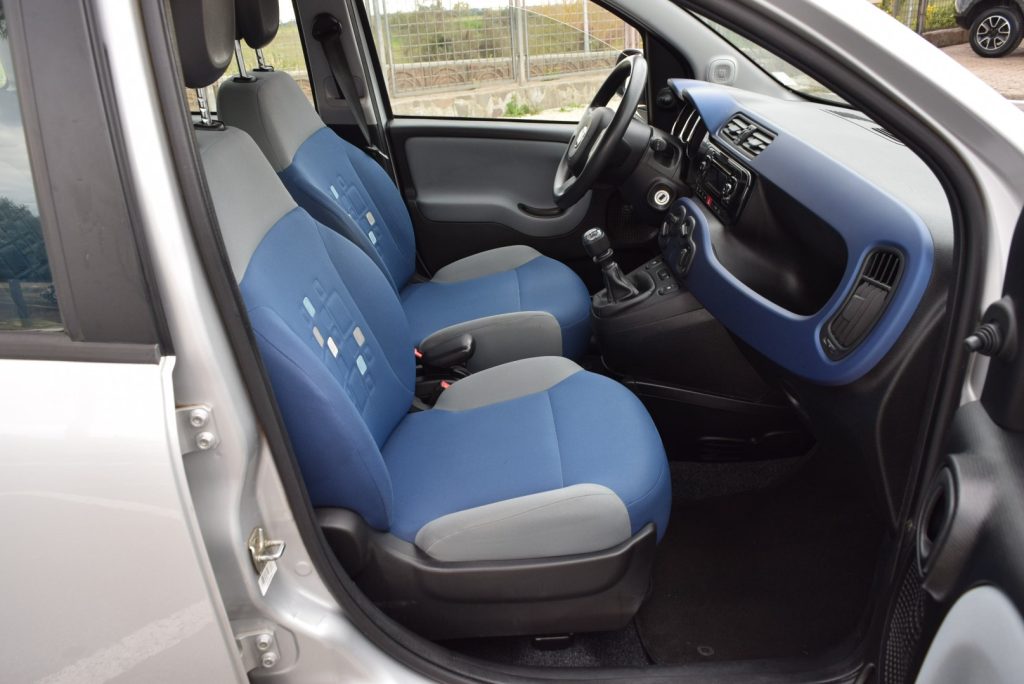 FIAT Panda 1.2 Lounge 69CV - 9