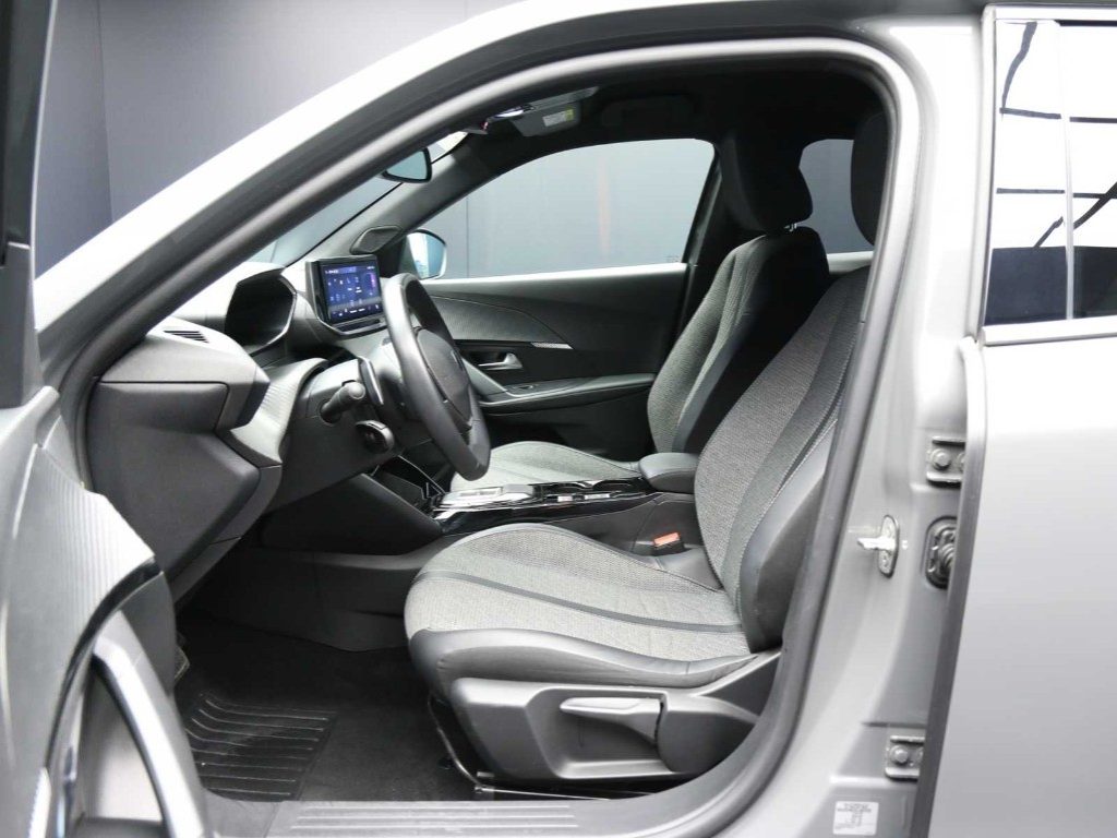 PEUGEOT 2008 PureTech 130 S&S EAT8 Allure - 3