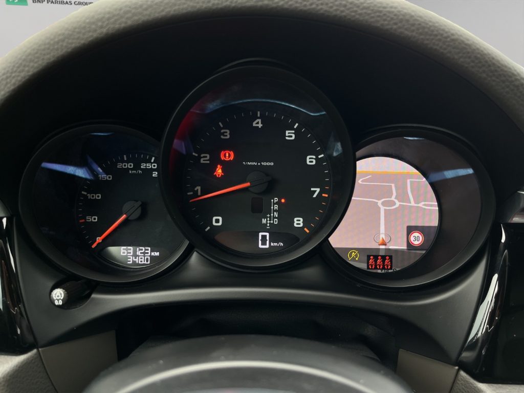 PORSCHE Macan 2.0 245CV AZIENDALE - 12