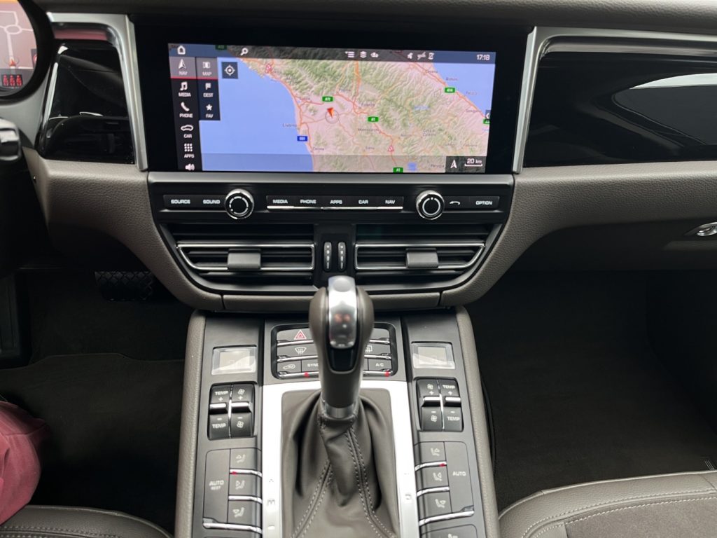 PORSCHE Macan 2.0 245CV AZIENDALE - 13