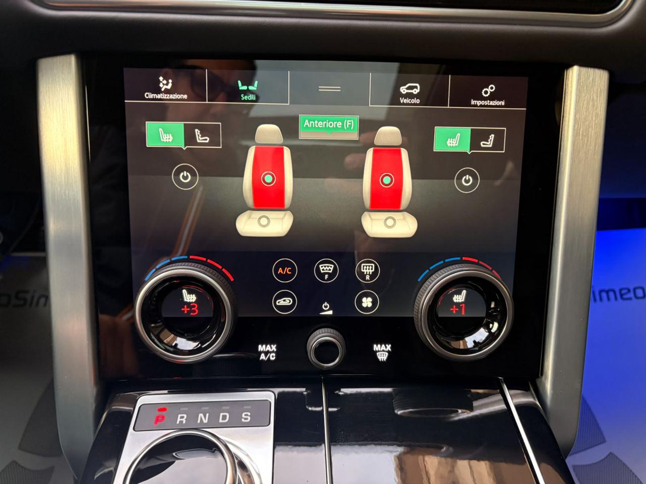 LAND ROVER Range Rover 3.0 SDV6 Autobiography - 18