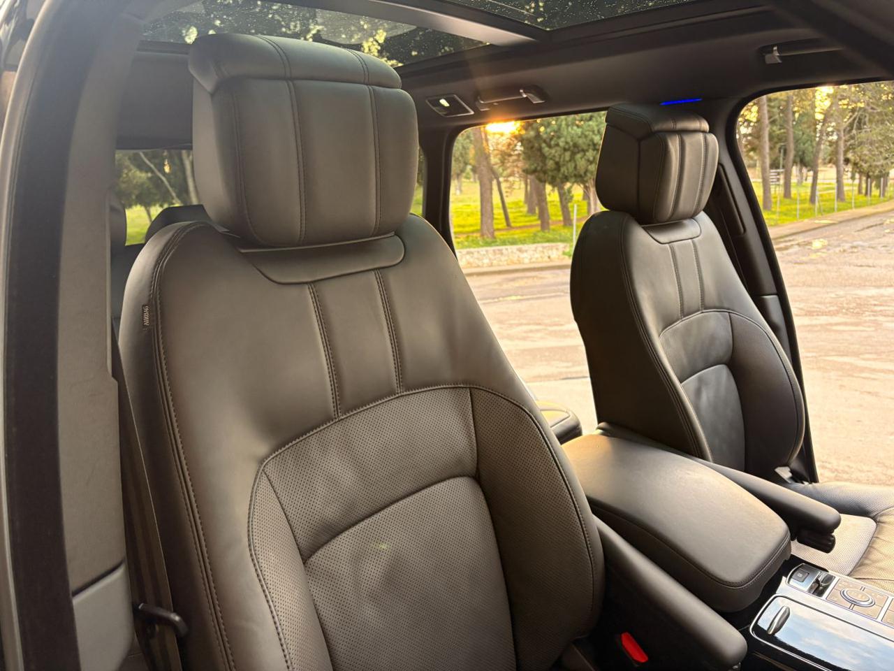 LAND ROVER Range Rover 3.0 SDV6 Autobiography - 33