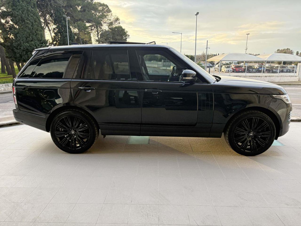 LAND ROVER Range Rover 3.0 SDV6 Autobiography - 4