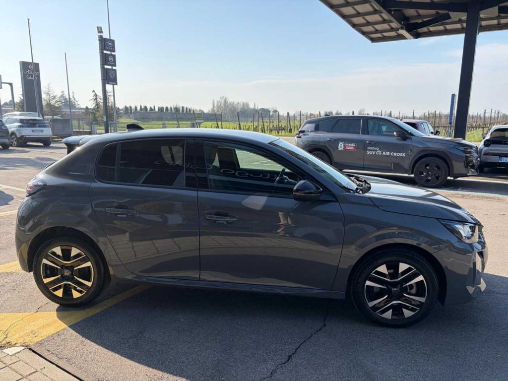 PEUGEOT 208 Hybrid 145 e-DCS6 Allure - 5