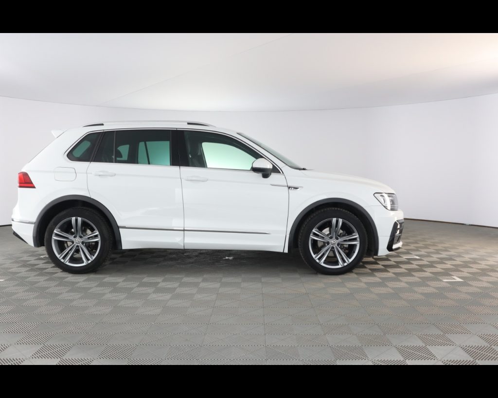 VOLKSWAGEN Tiguan 1.5 tsi Sport 130cv R-LINE - 6
