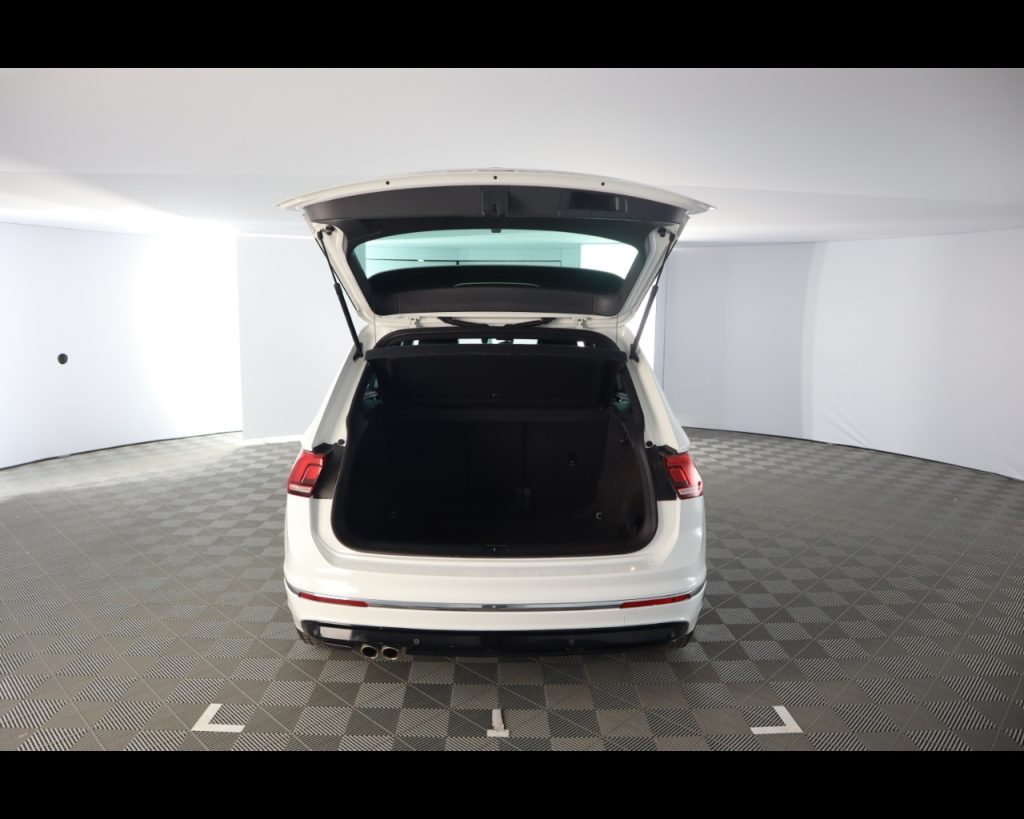 VOLKSWAGEN Tiguan 1.5 tsi Sport 130cv R-LINE - 19