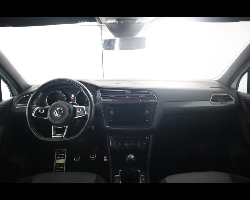 VOLKSWAGEN Tiguan 1.5 tsi Sport 130cv R-LINE - 15