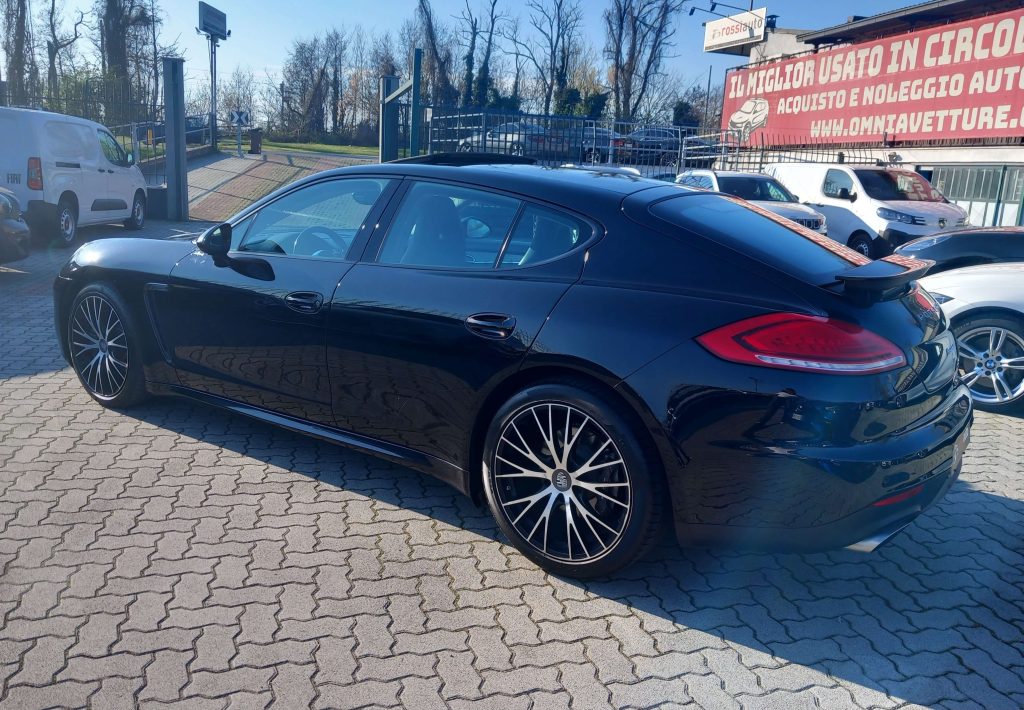 PORSCHE Panamera 3.0 300cv - 6