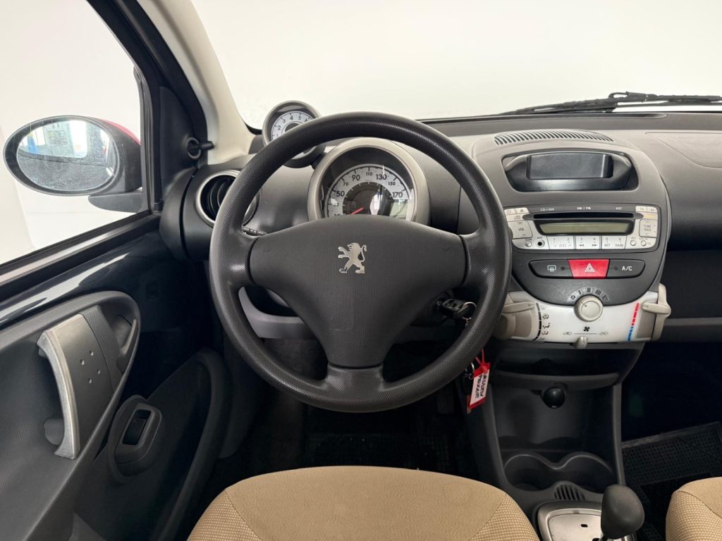 PEUGEOT 107 1.0 68CV 5p. Sweet Years 2Tronic - 4