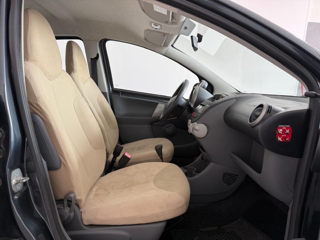 PEUGEOT 107 1.0 68CV 5p. Sweet Years 2Tronic - 12