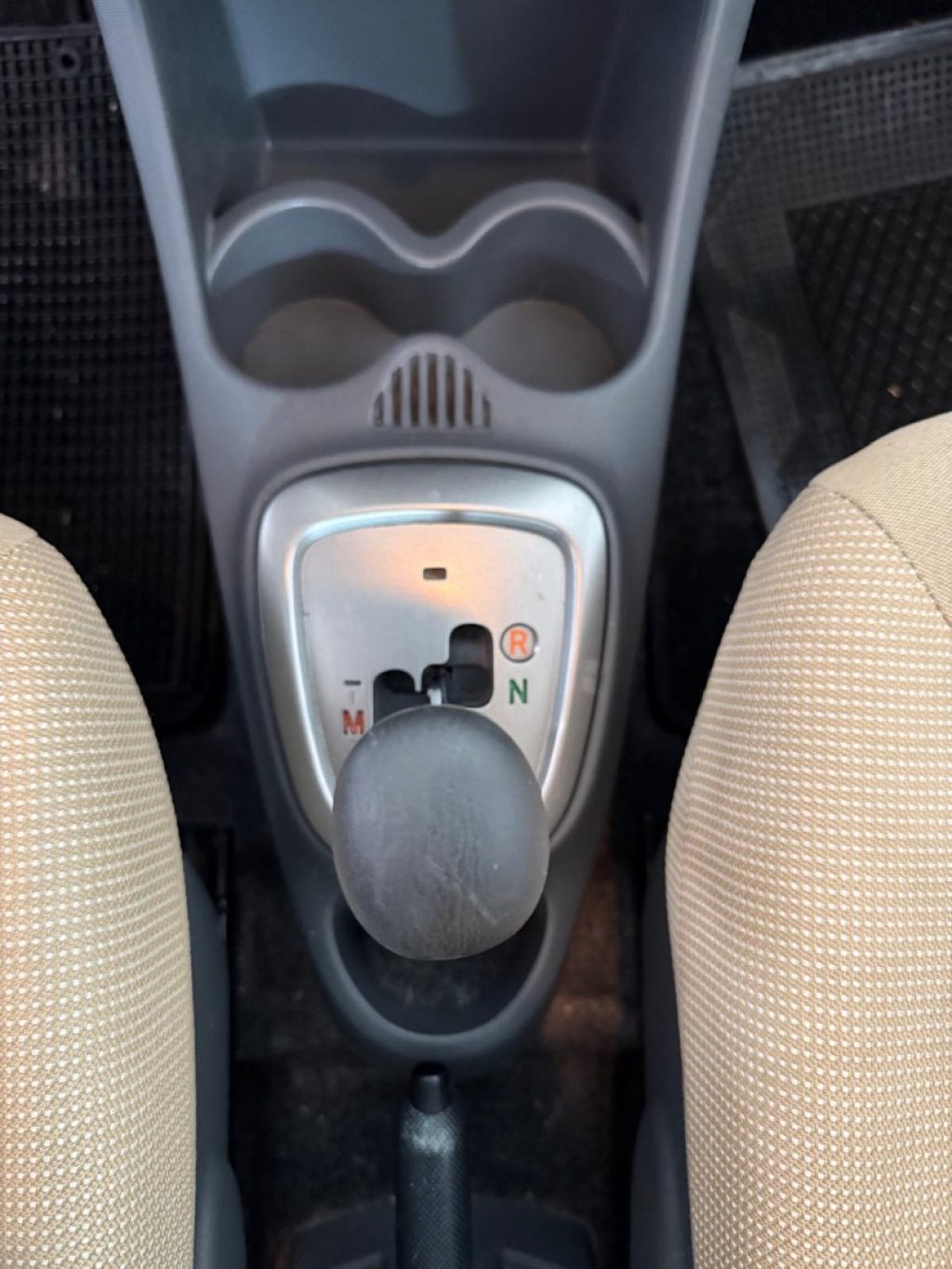 PEUGEOT 107 1.0 68CV 5p. Sweet Years 2Tronic - 7