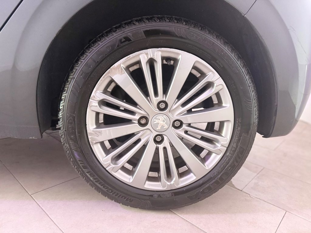 PEUGEOT 208 1° serie BlueHDi 75 5 porte Allure - 4