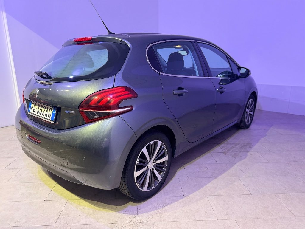PEUGEOT 208 1° serie PureTech 82 5 porte Allure - 6