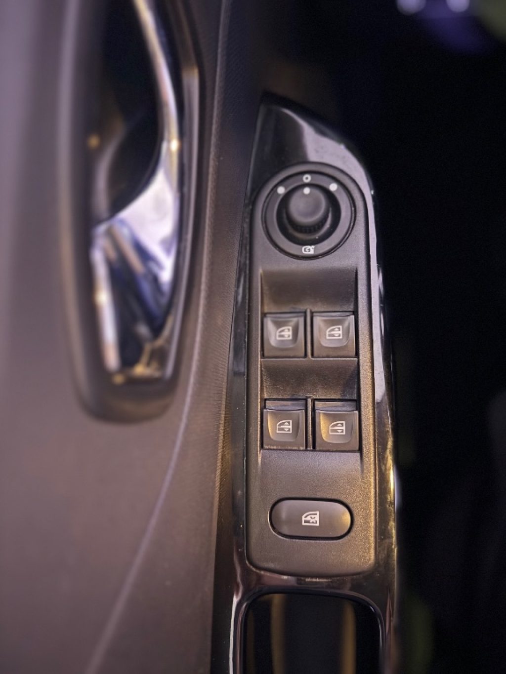 RENAULT Captur TCe 120 CV EDC Start&Stop Energy Intens - 18