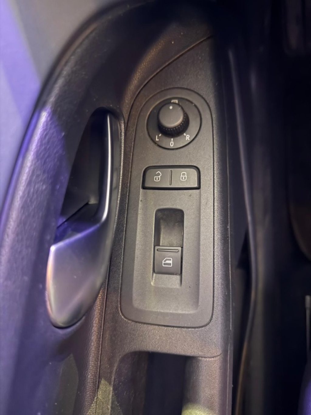 VOLKSWAGEN up! 1.0 75 CV 3 porte high up! - 2