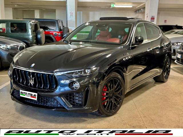 MASERATI Levante Nero metallizzato