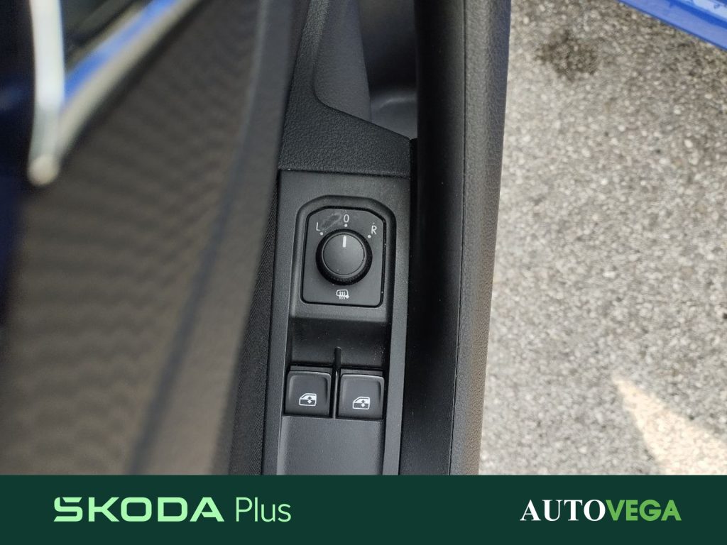 SKODA Kamiq 1.0 tsi ambition 110cv dsg - 18