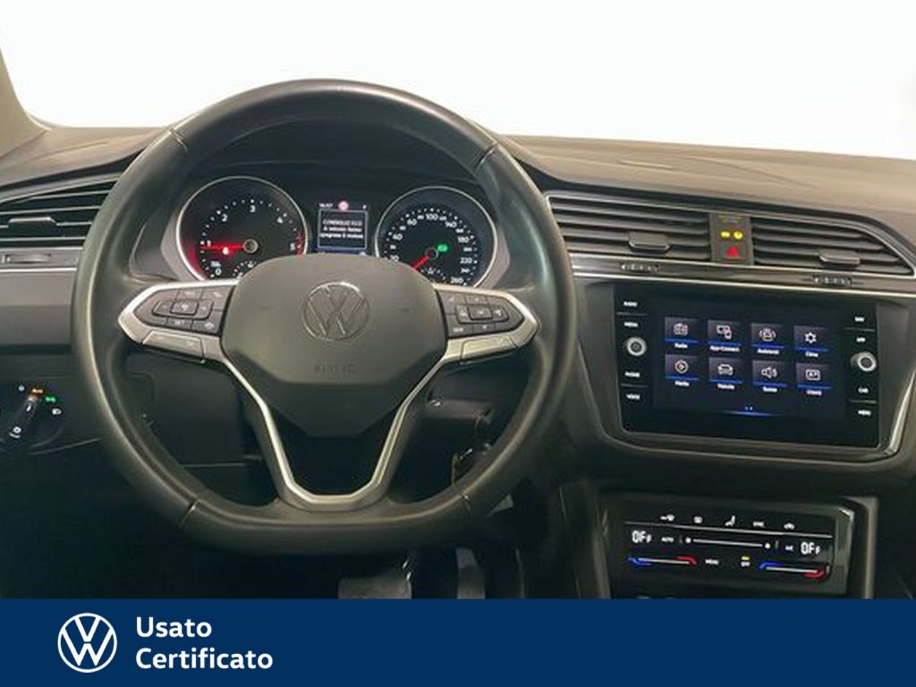 VOLKSWAGEN Tiguan 2.0 tdi life 150cv dsg - 9