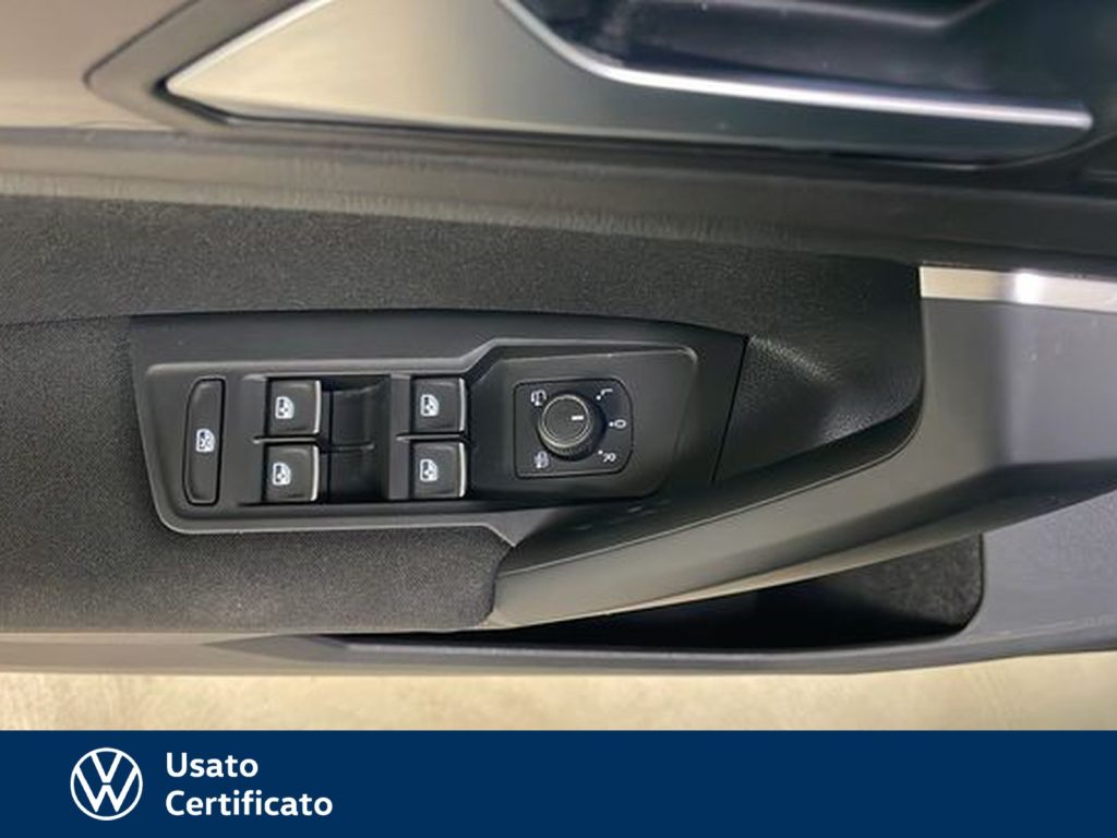 VOLKSWAGEN Tiguan 2.0 tdi life 150cv dsg - 15