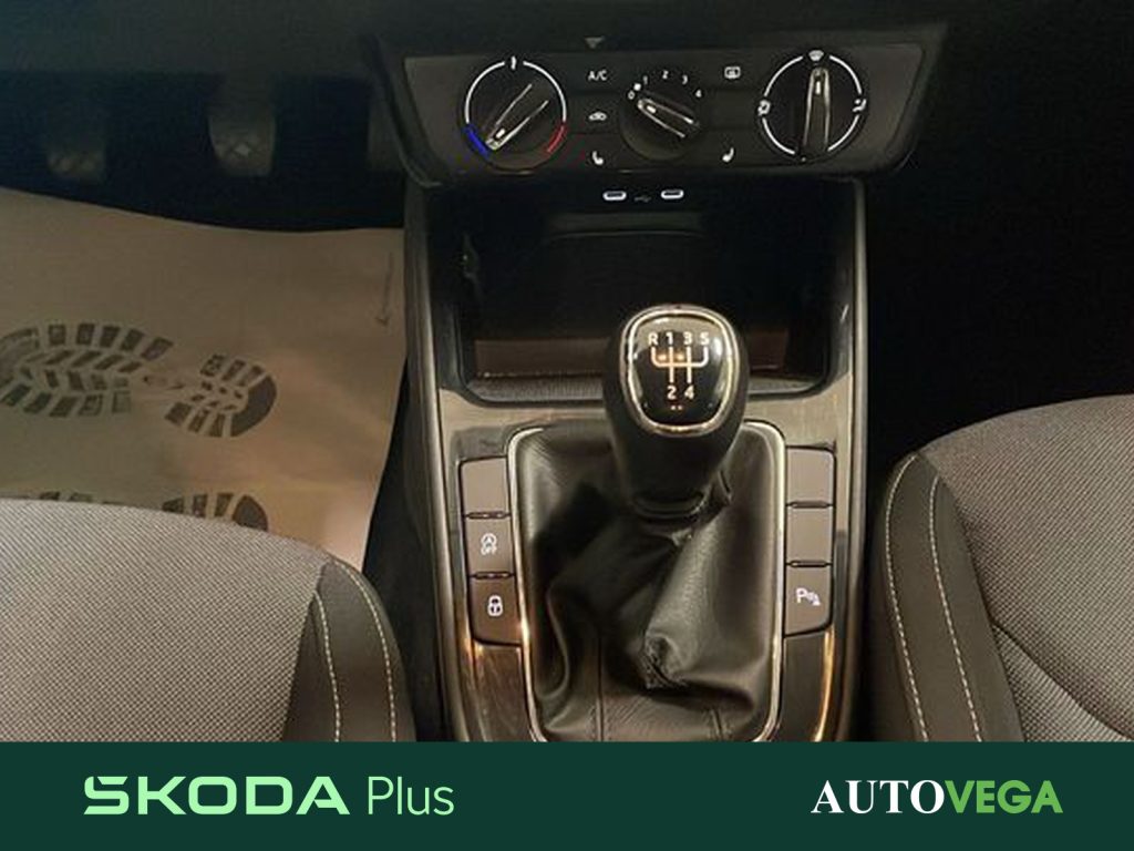 SKODA Fabia 1.0 tsi young edition 95cv - 11