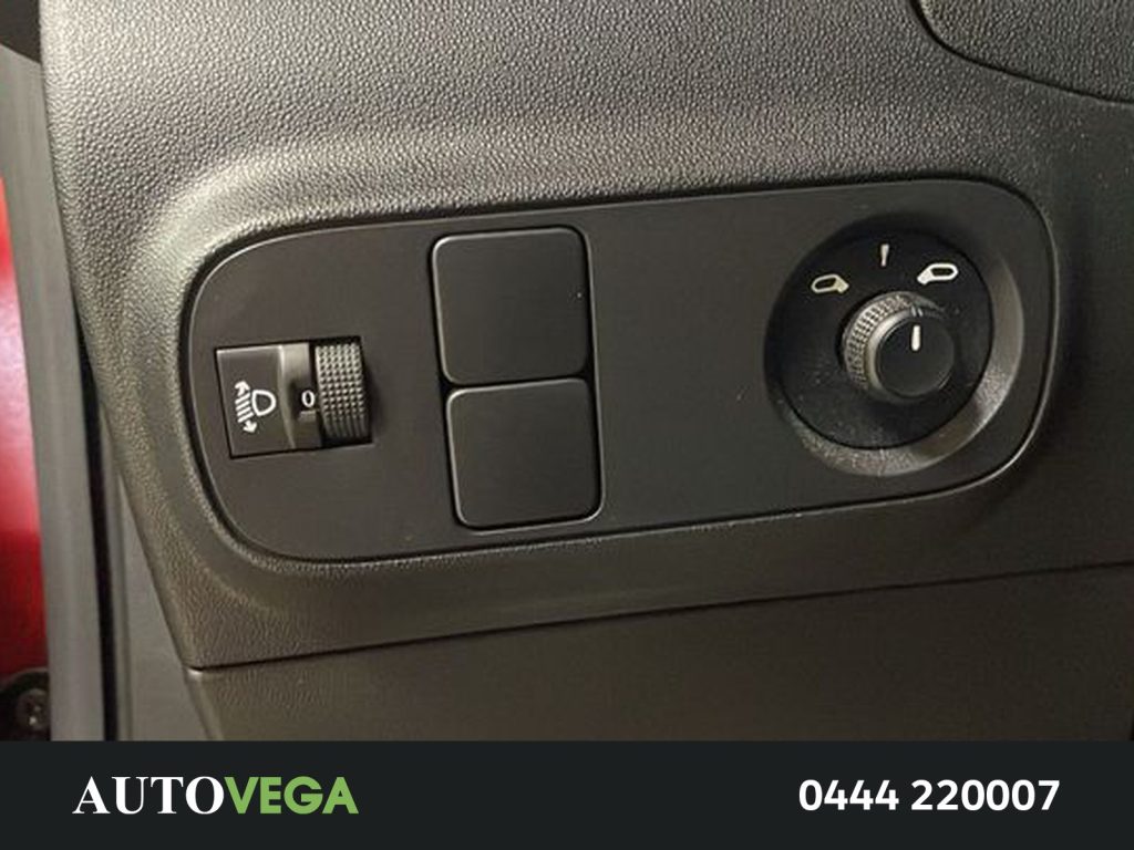 CITROEN C3 1.2 puretech shine s&s 83cv neopatentati - 13