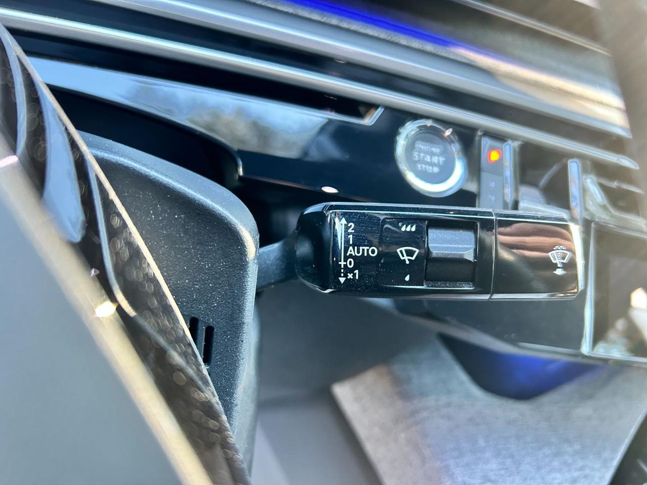 PEUGEOT 3008 Hybrid 145 e-DCS6 Allure - 15