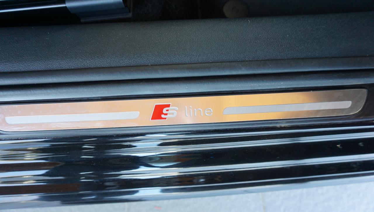 AUDI A1 SPB 30 TFSI S-Tronic Identity Black - 36