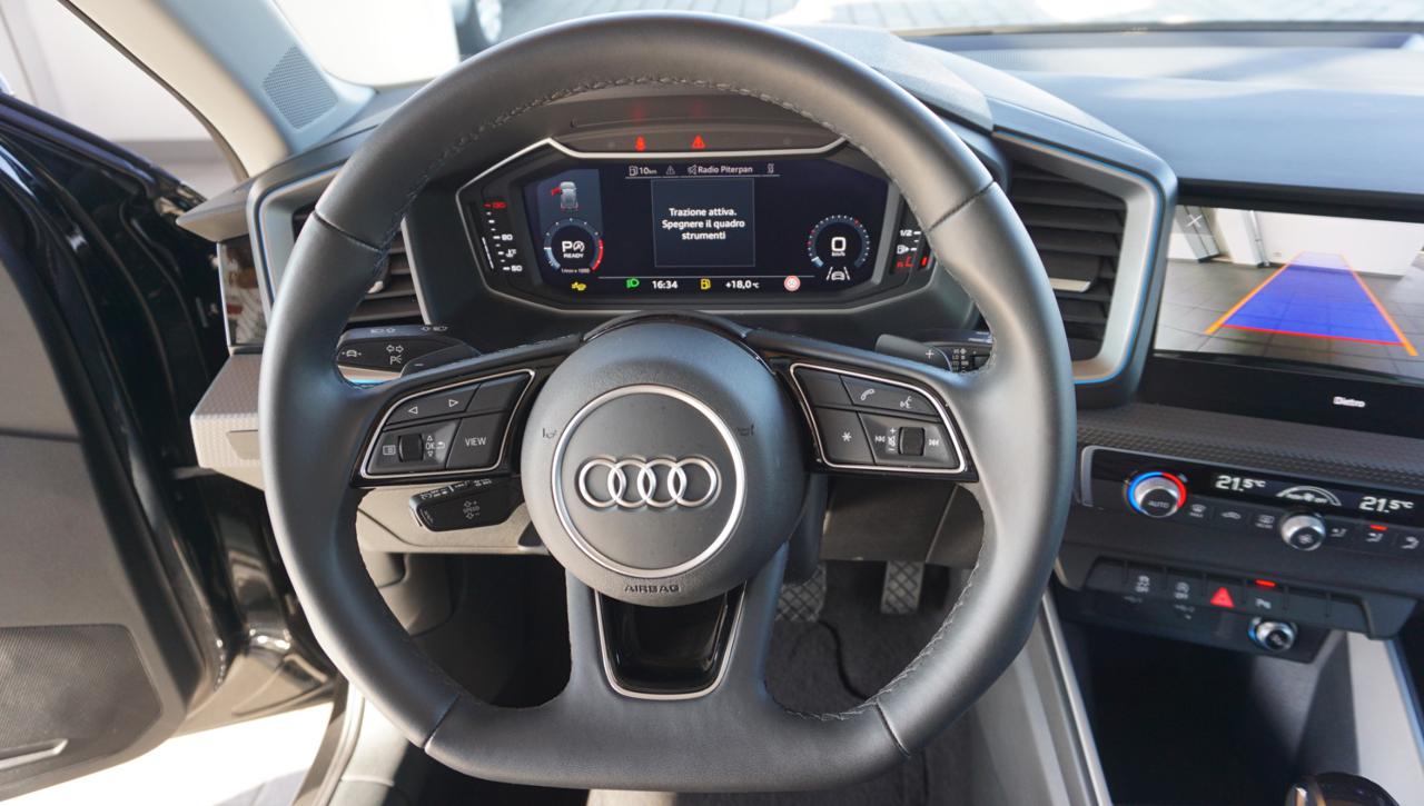 AUDI A1 SPB 30 TFSI S-Tronic Identity Black - 18