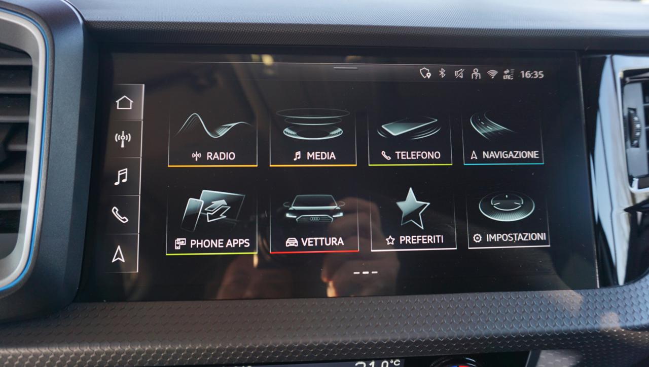 AUDI A1 SPB 30 TFSI S-Tronic Identity Black - 25