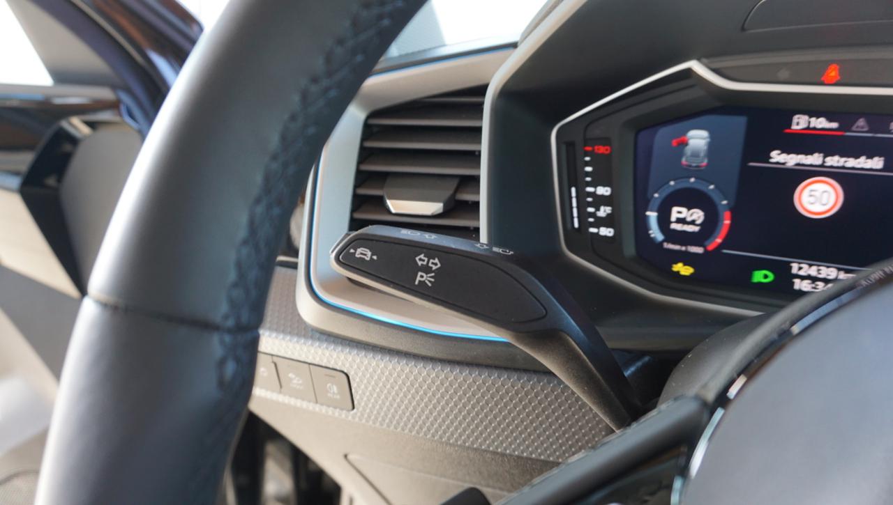 AUDI A1 SPB 30 TFSI S-Tronic Identity Black - 23