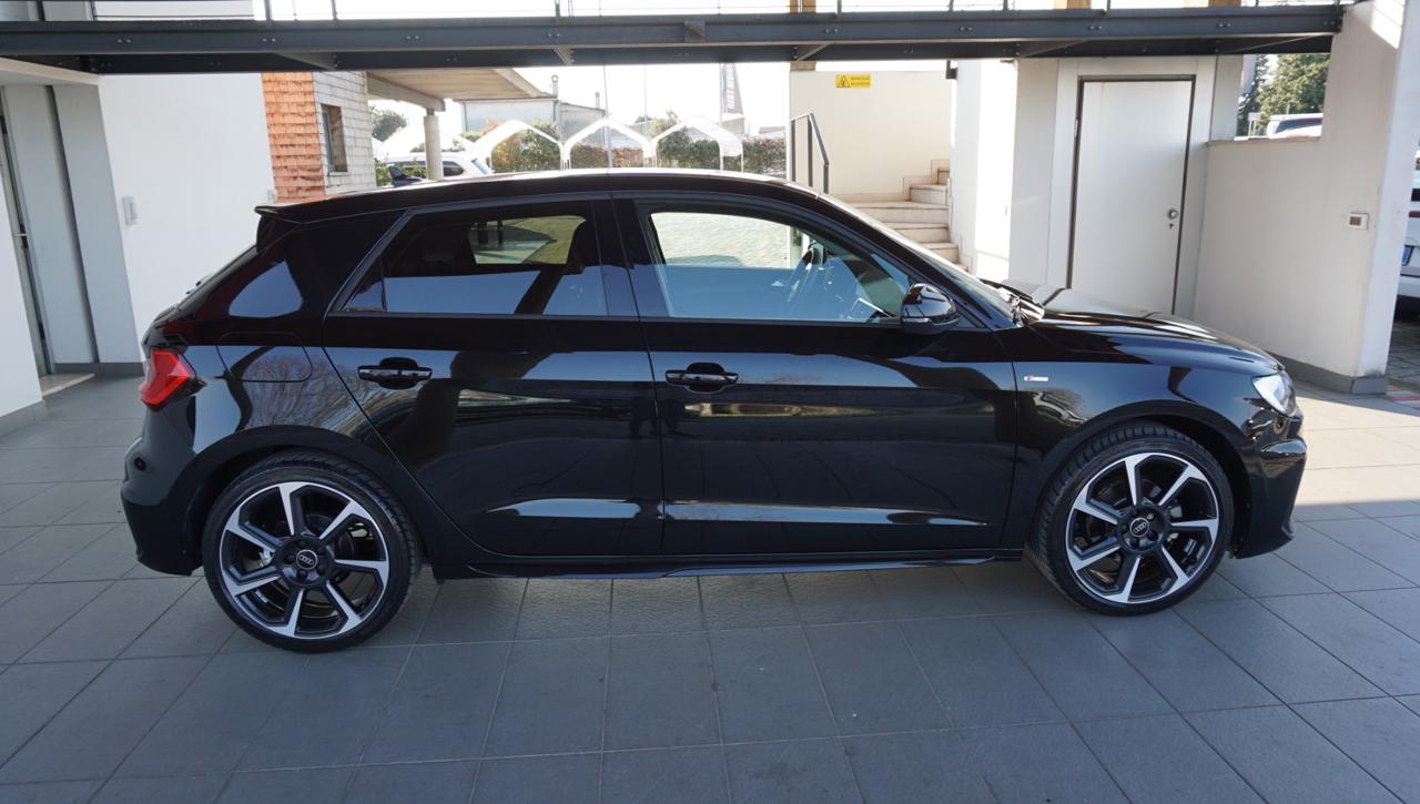 AUDI A1 SPB 30 TFSI S-Tronic Identity Black - 6
