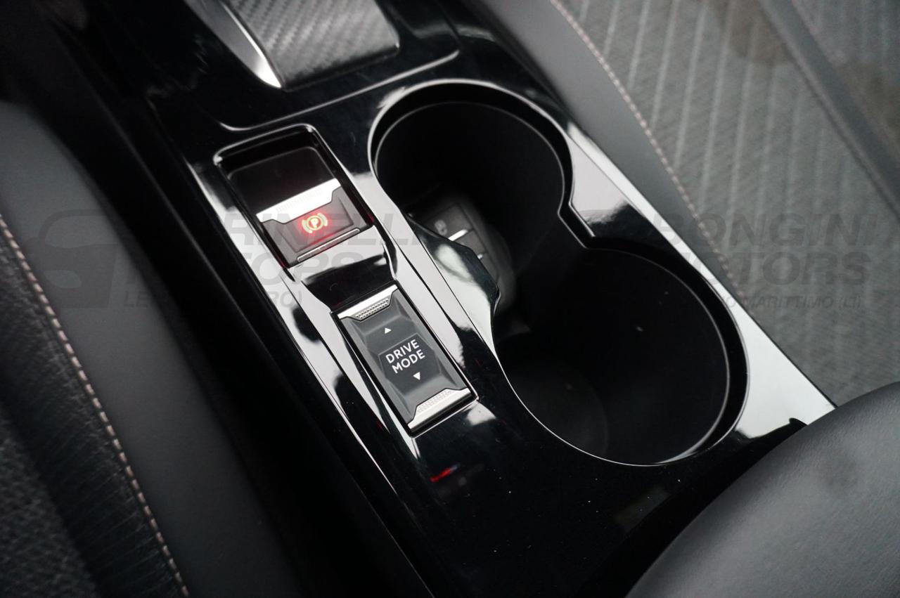 PEUGEOT 2008 HYBRID 145CV E-DCS6 ALLURE - 25