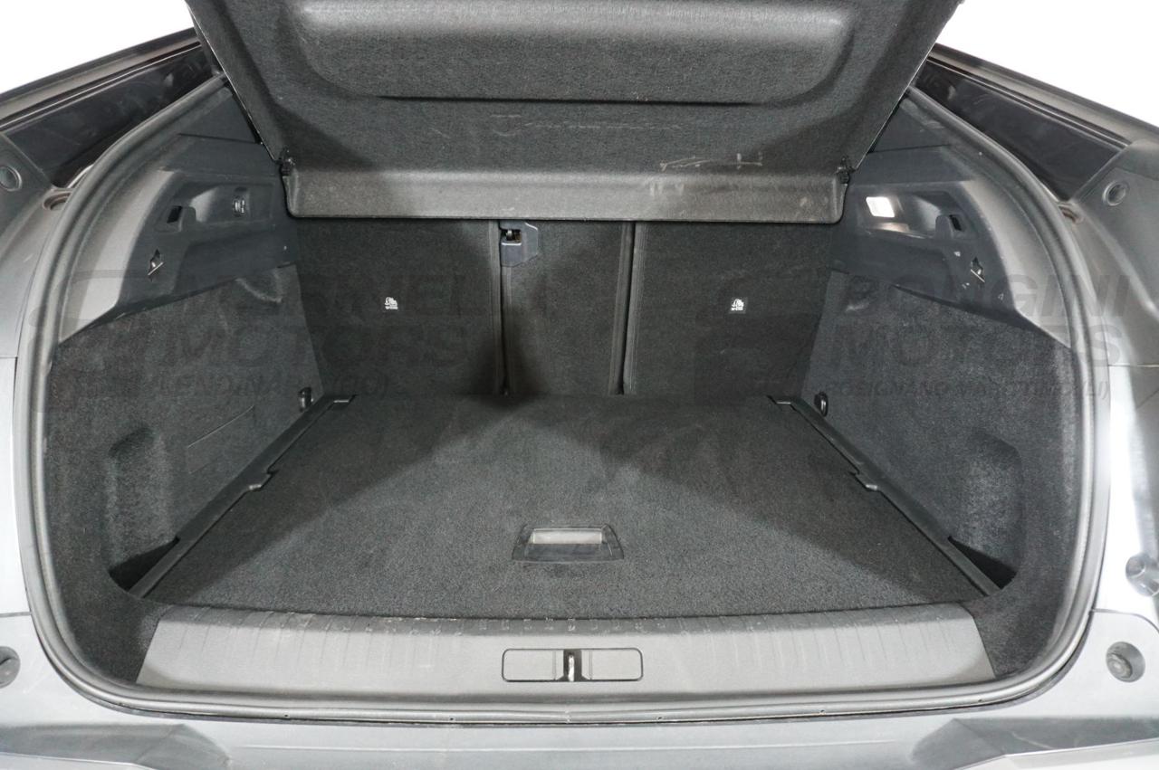 PEUGEOT 3008 HYBRID 145CV E-DCS6 ALLURE - 12