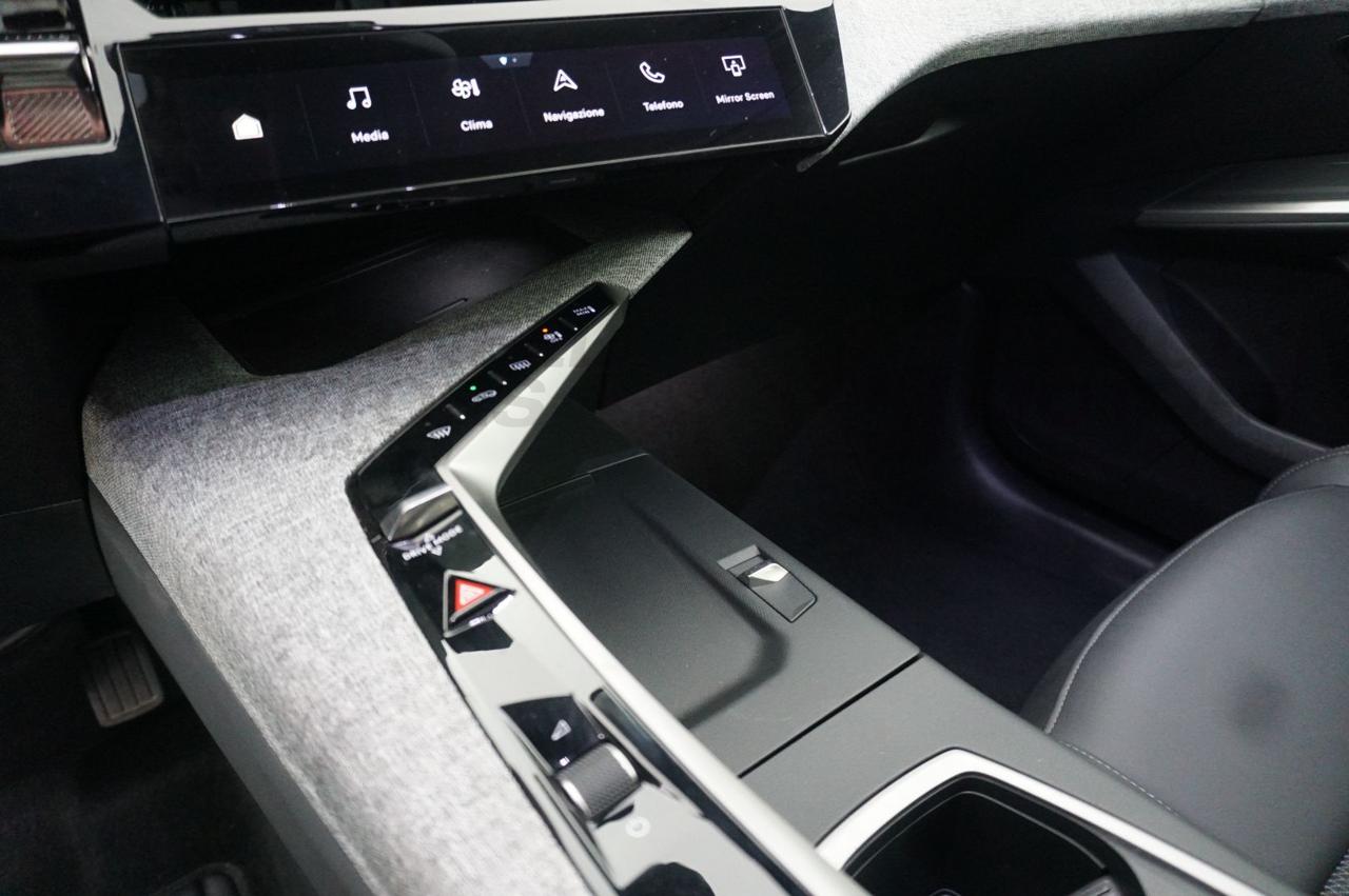 PEUGEOT 3008 HYBRID 145CV E-DCS6 ALLURE - 23