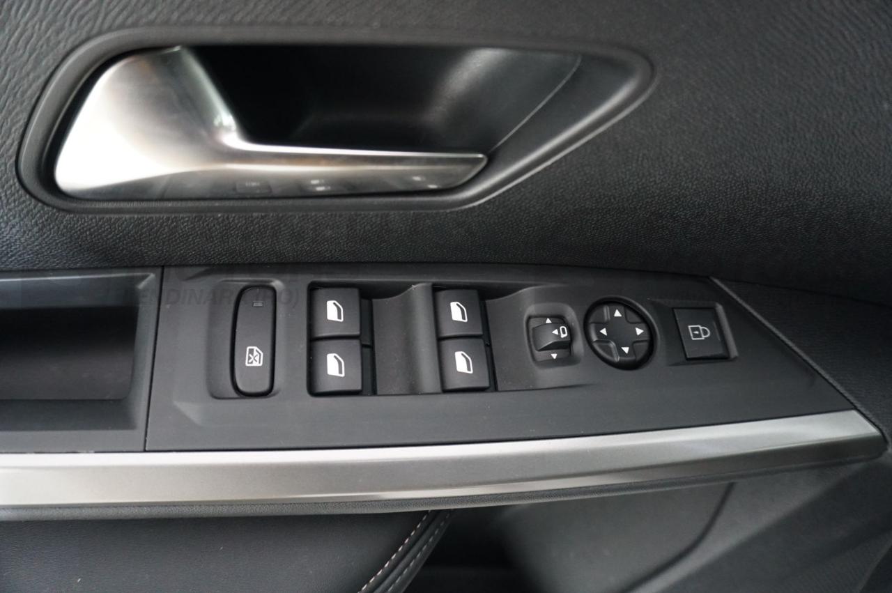 PEUGEOT 3008 HYBRID 145CV E-DCS6 ALLURE - 19