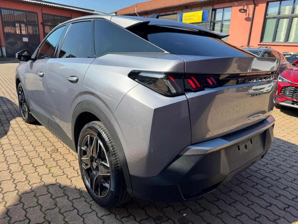 PEUGEOT 3008 Hybrid 145 e-DCS6 ALLURE + CERCHI 19 - 6