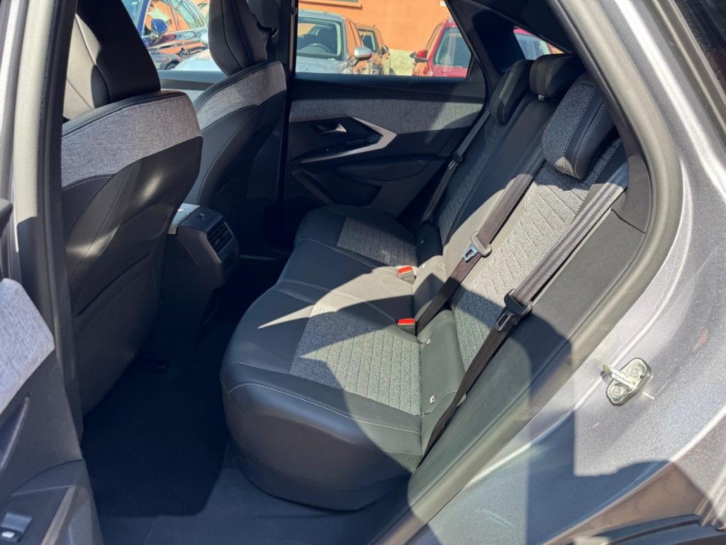 PEUGEOT 3008 Hybrid 145 e-DCS6 ALLURE + CERCHI 19 - 14