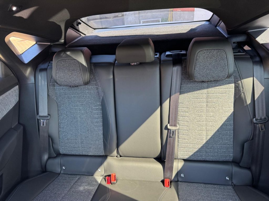 PEUGEOT 3008 Hybrid 145 e-DCS6 ALLURE + CERCHI 19 - 16