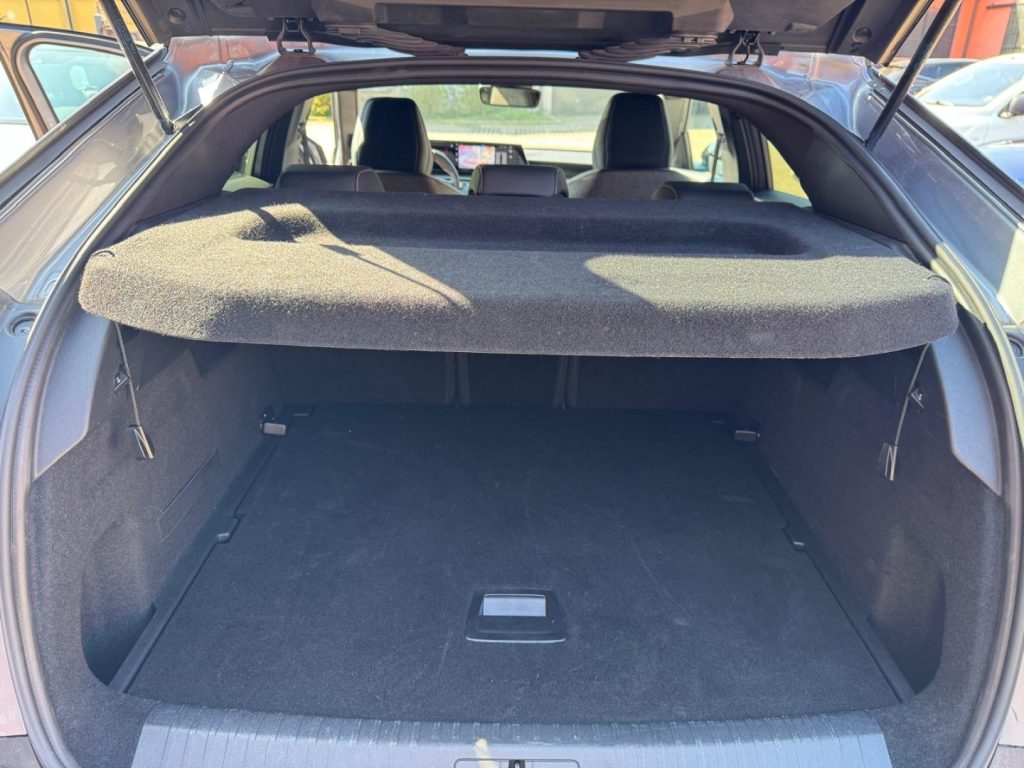 PEUGEOT 3008 Hybrid 145 e-DCS6 ALLURE + CERCHI 19 - 22