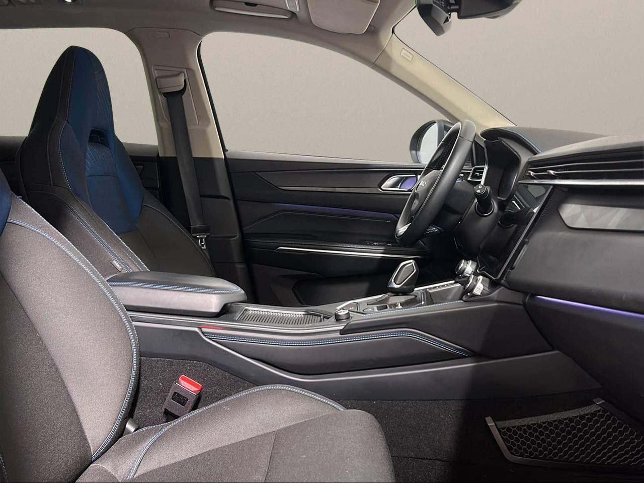 LYNK & CO 01 PHEV - 13