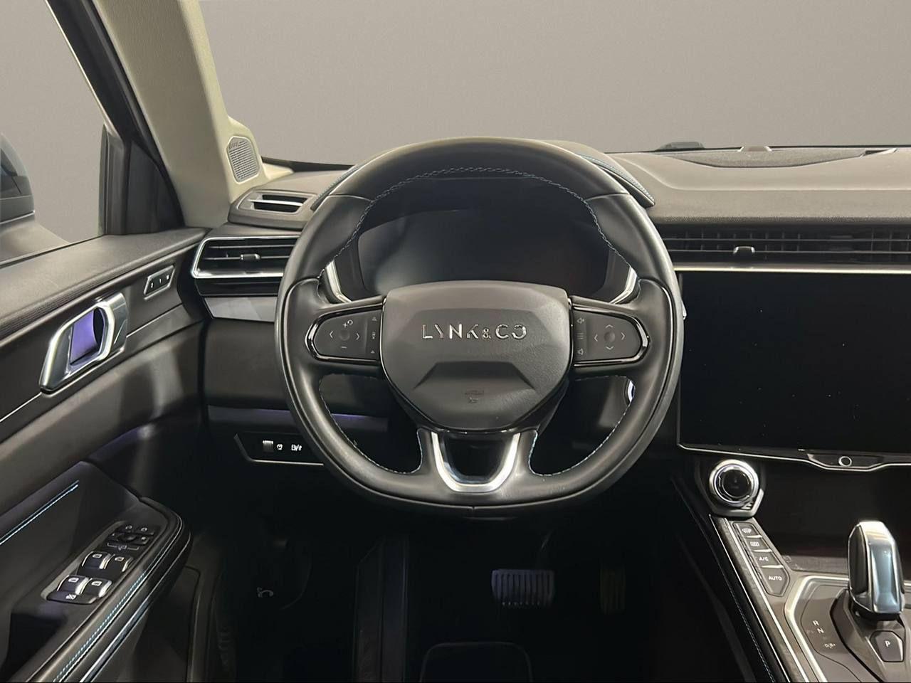 LYNK & CO 01 PHEV - 17