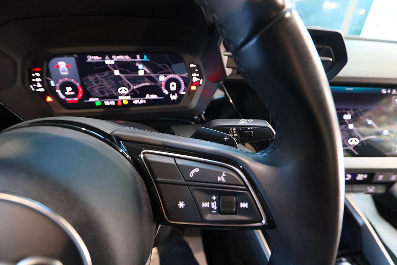 AUDI A3 30 TFSI Sedan S-Tronic S-Line - 21