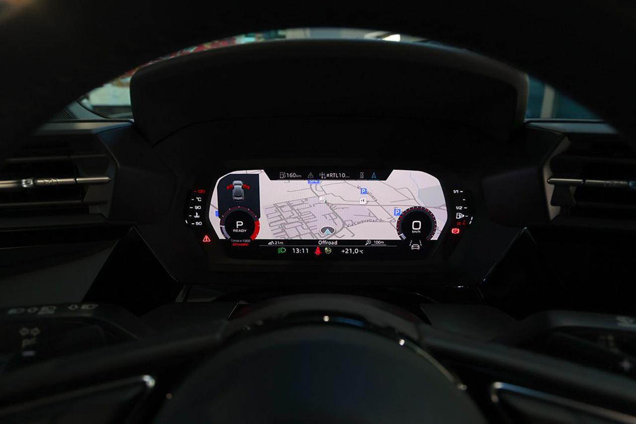 AUDI A3 30 TFSI Sedan S-Tronic S-Line - 29